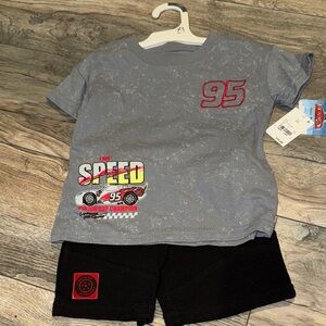 Disney Cars Lightning McQueen T-Shirt and Shorts Set - Gray and Black Sz 18M